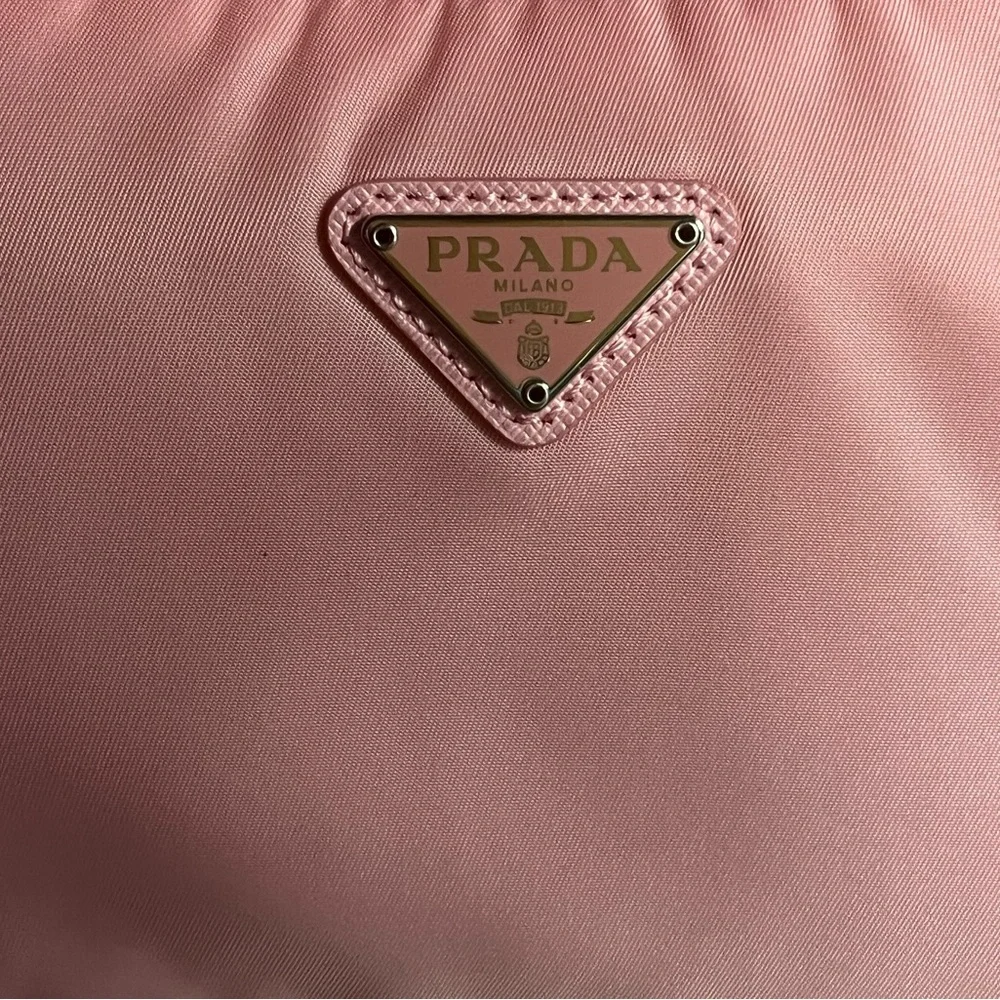 Prada Nylon Re-edition 2000 - Picture 4 of 8
